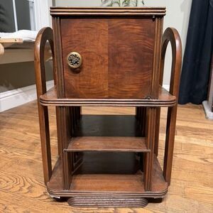 MCM Mid Century Modern Walnut Cedar Lined Smoking Table / Humidor